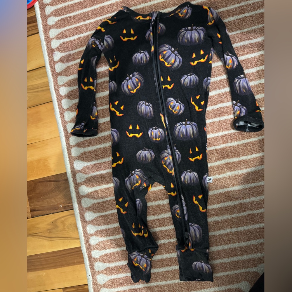 Bums and Roses Romper Halloween!